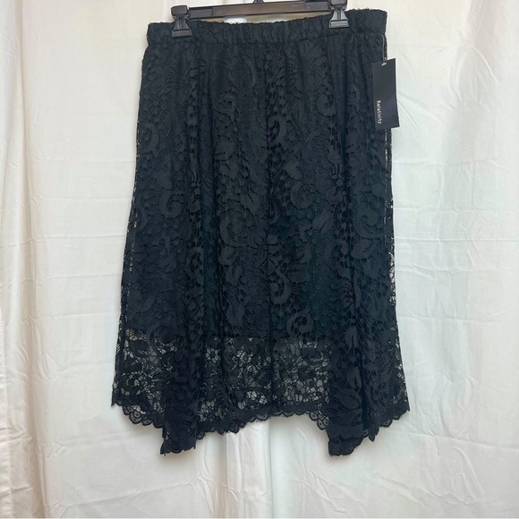 Relativity Black‎ Lace Lined Elastic Waist Skirt NWT Handkerchief Size Large - Picture 3 of 9